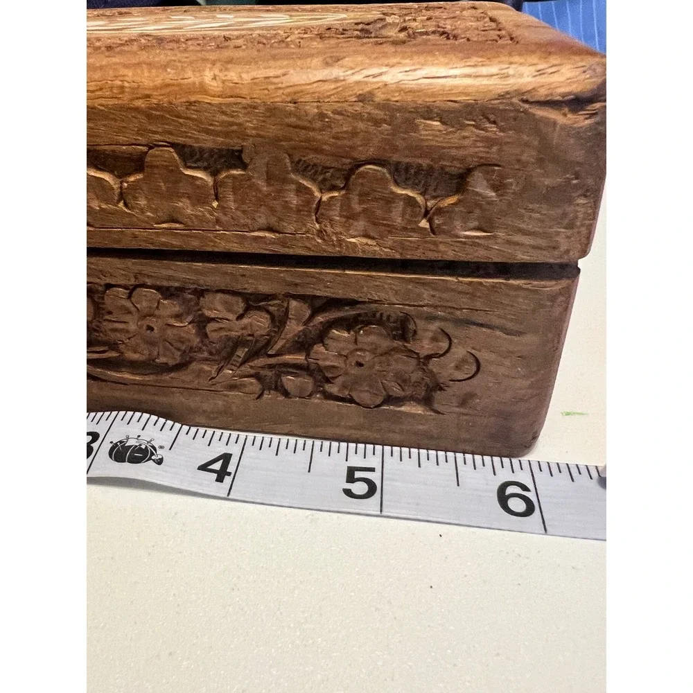 Vintage Hand Carved Wood Trinket Box India Inlaid Leaf Floral Jewelry Box 6x4